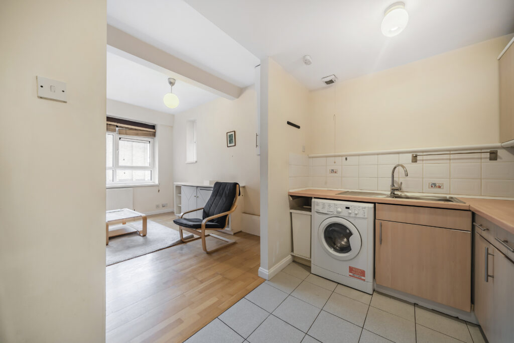 Bethnal Green Road, City View House, E2