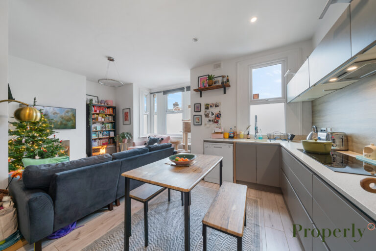 Park Avenue, Wood Green N22
