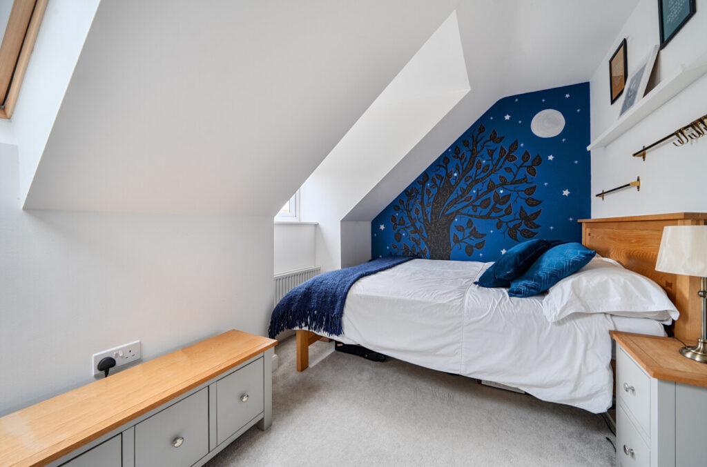 Peregrine Way, Warwick – Stunning 3 Bed Townhouse on Sought After Heathcote Development