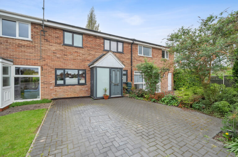 Penrith Close, Extended 3 Bedroom Home, North Leamington – MUST VIEW VIDEO