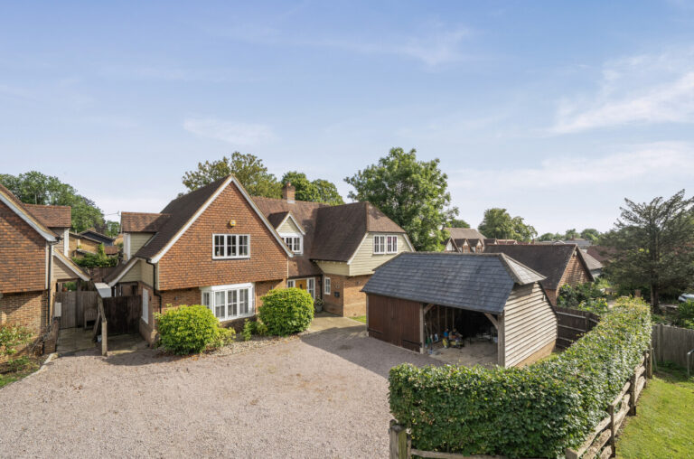 Bletchley Road, Stewkley – Five Bedroom Village Residence – Must see Video Tour!
