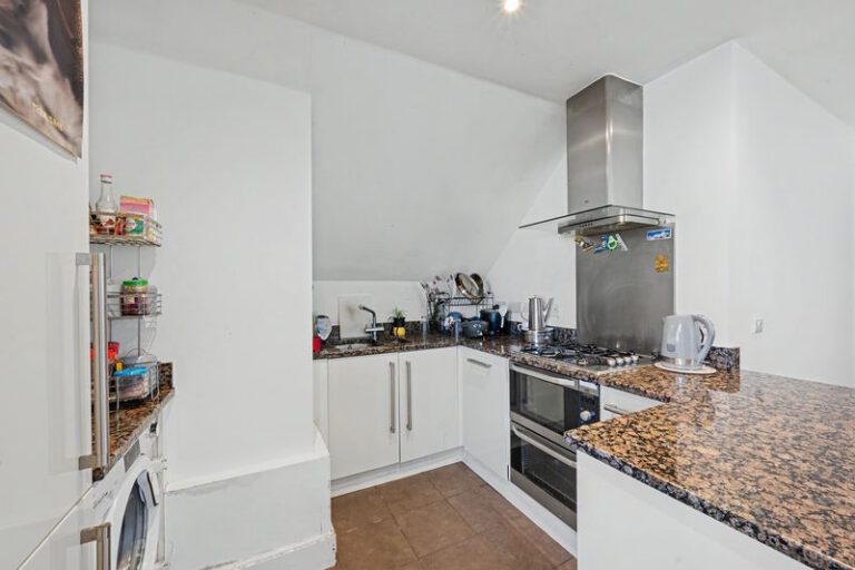 Reigate Hill, Wellingtonia Place, RH2