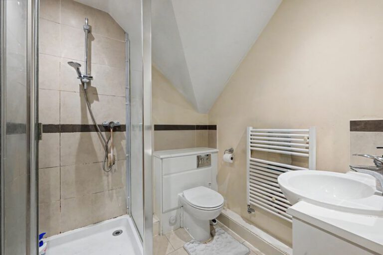 Reigate Hill, Wellingtonia Place, RH2