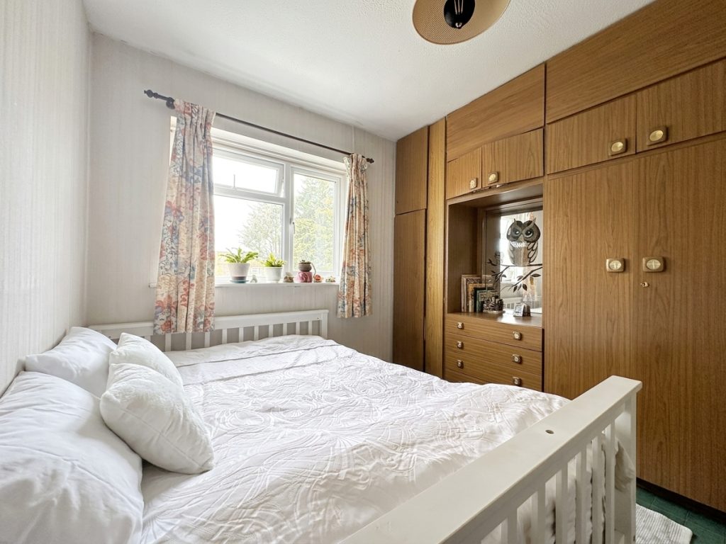 Dunbar Avenue, Dagenham, RM10