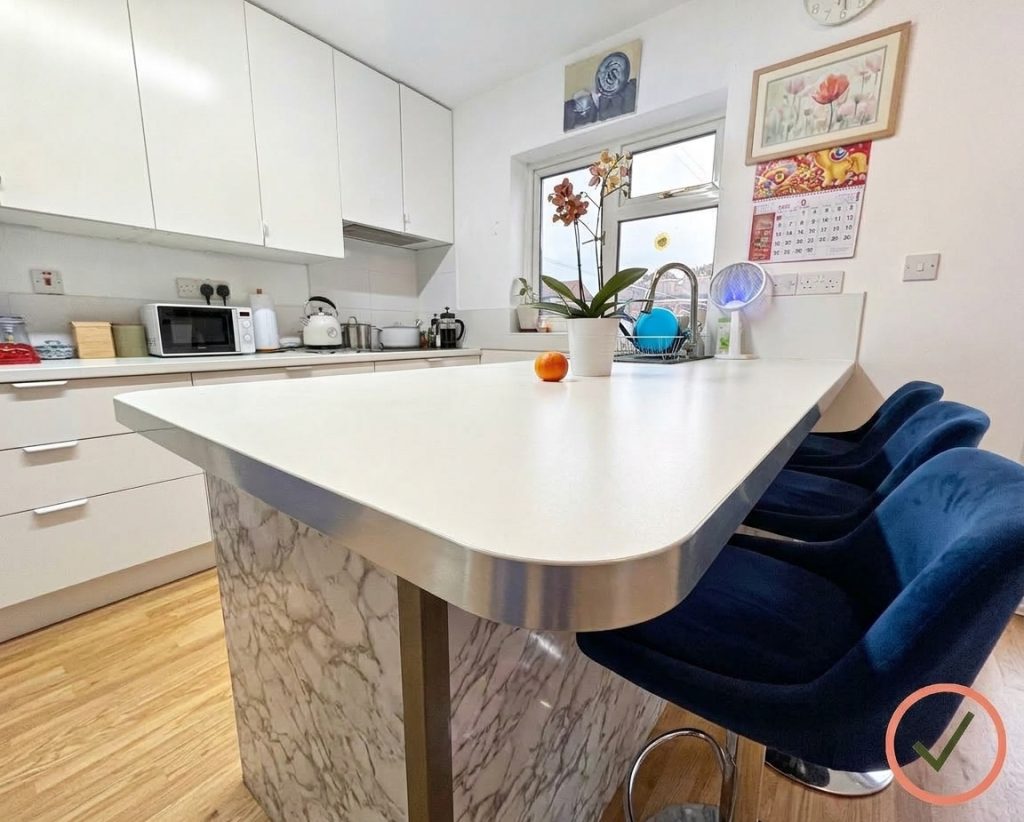 Dunbar Avenue, Dagenham, RM10