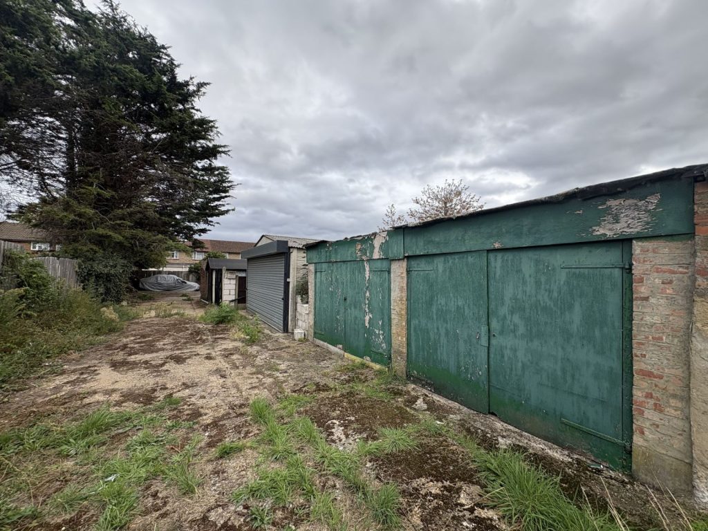 Dunbar Avenue, Dagenham, RM10