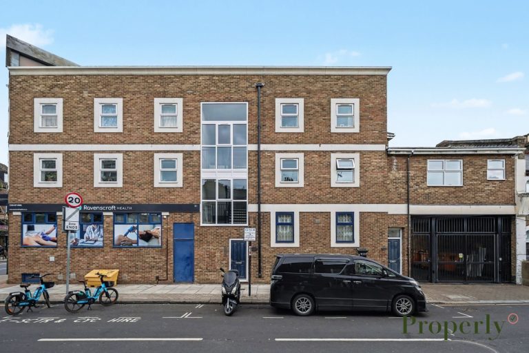 45 Falcon Road, Hertford Court, SW11