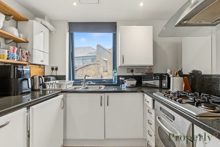 Three Oak Lane, London, SE1