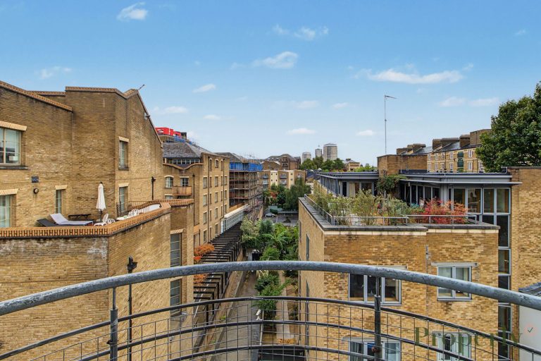 Three Oak Lane, London, SE1